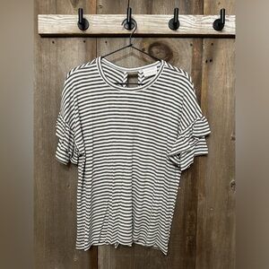 Mustard Seed Ruffle Sleeve Striped Top in Gray White Size Small